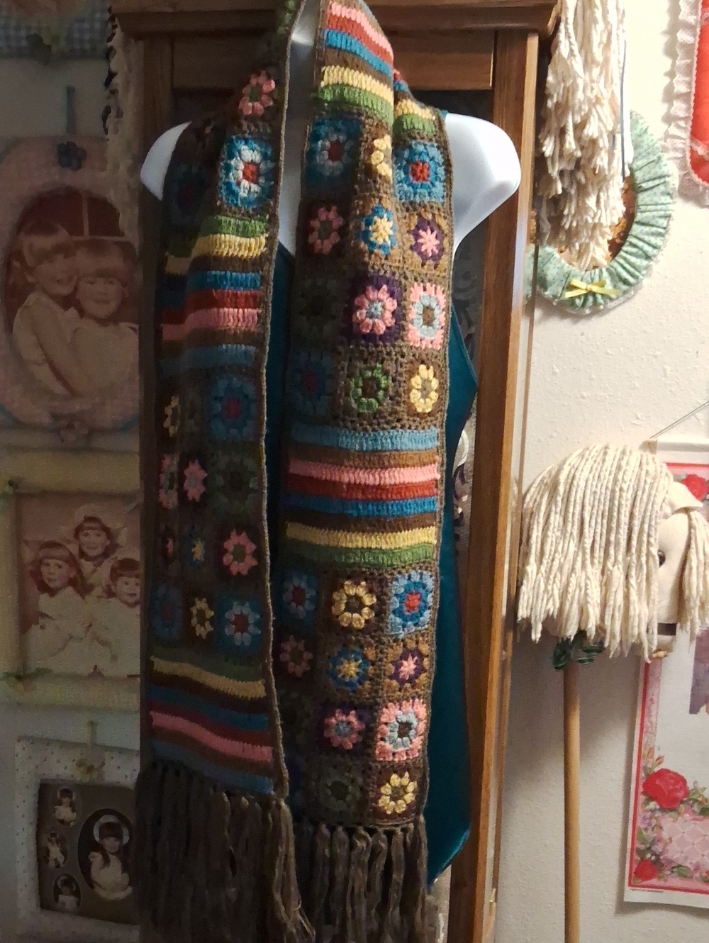 NWOT,Lucky Brand,Vintage,Stunning, Multicolor,Floral,Crocheted,Fringed Scarf🍁🍂